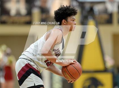 Thumbnail 1 in Mater Dei @ JSerra Catholic photogallery.
