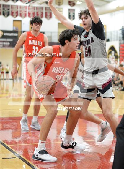 Thumbnail 3 in Mater Dei @ JSerra Catholic photogallery.