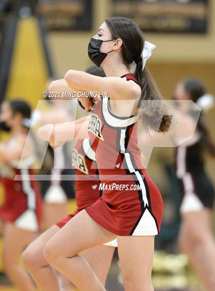 Thumbnail 1 in Mater Dei @ JSerra Catholic photogallery.