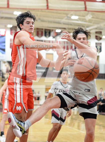 Thumbnail 2 in Mater Dei @ JSerra Catholic photogallery.