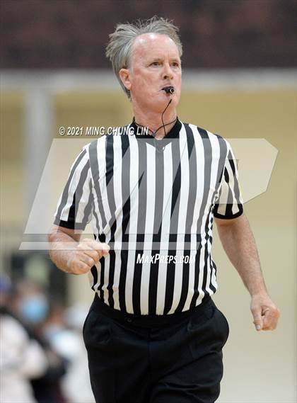 Thumbnail 3 in Mater Dei @ JSerra Catholic photogallery.