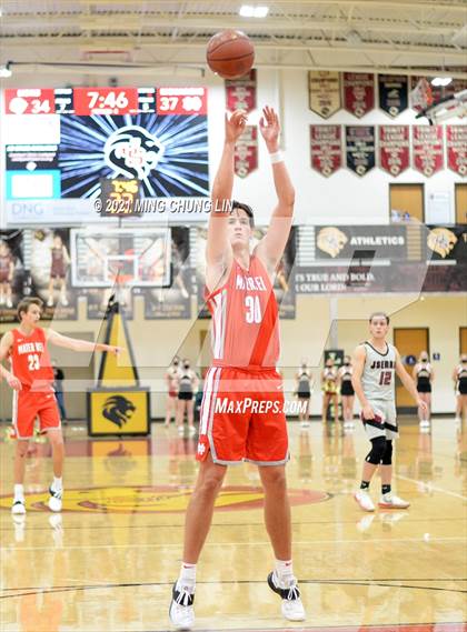 Thumbnail 2 in Mater Dei @ JSerra Catholic photogallery.
