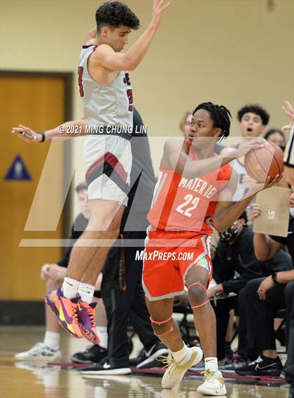 Thumbnail 1 in Mater Dei @ JSerra Catholic photogallery.