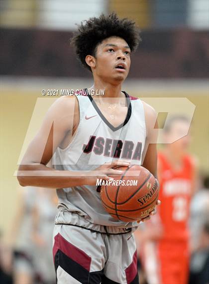 Thumbnail 1 in Mater Dei @ JSerra Catholic photogallery.