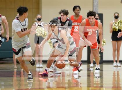 Thumbnail 2 in Mater Dei @ JSerra Catholic photogallery.