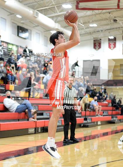 Thumbnail 2 in Mater Dei @ JSerra Catholic photogallery.
