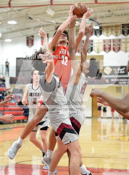 Thumbnail 1 in Mater Dei @ JSerra Catholic photogallery.