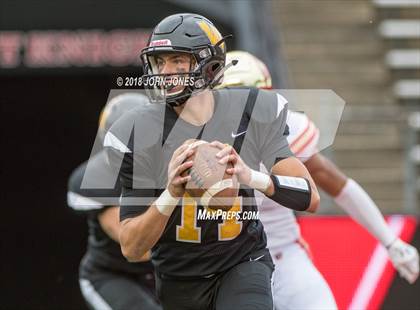 Thumbnail 2 in Bergen Catholic vs. Archbishop Wood (Battle on the Banks) photogallery.