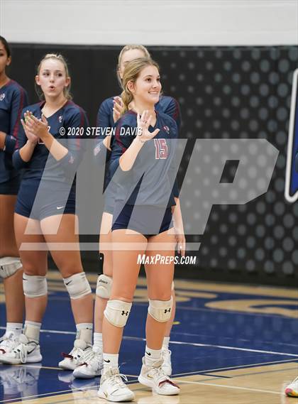 Thumbnail 2 in Hamilton vs. Perry (AIA 6A Final) photogallery.