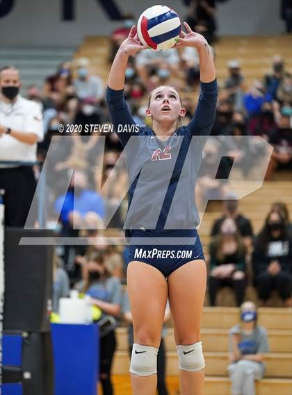 Thumbnail 2 in Hamilton vs. Perry (AIA 6A Final) photogallery.