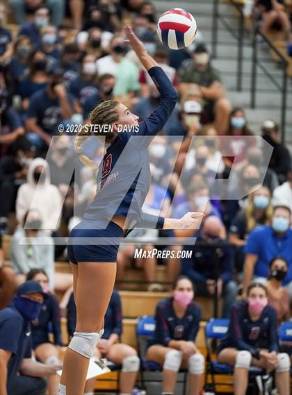 Thumbnail 2 in Hamilton vs. Perry (AIA 6A Final) photogallery.