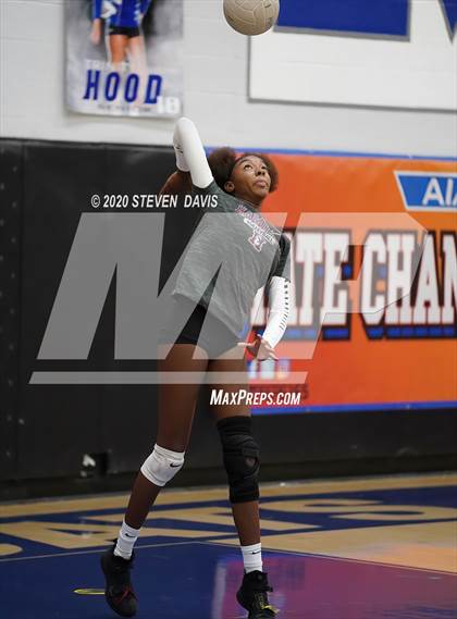 Thumbnail 1 in Hamilton vs. Perry (AIA 6A Final) photogallery.