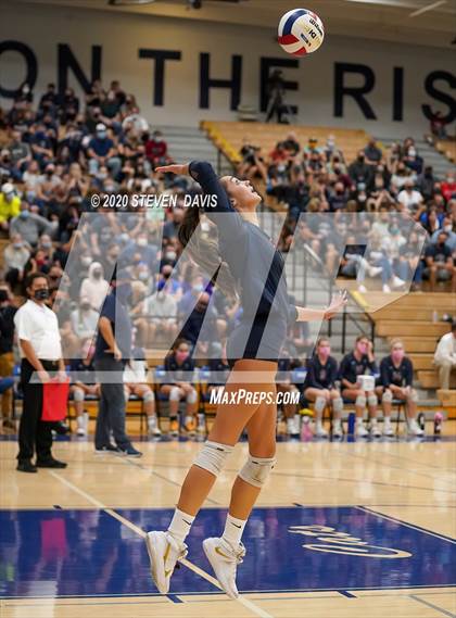 Thumbnail 2 in Hamilton vs. Perry (AIA 6A Final) photogallery.