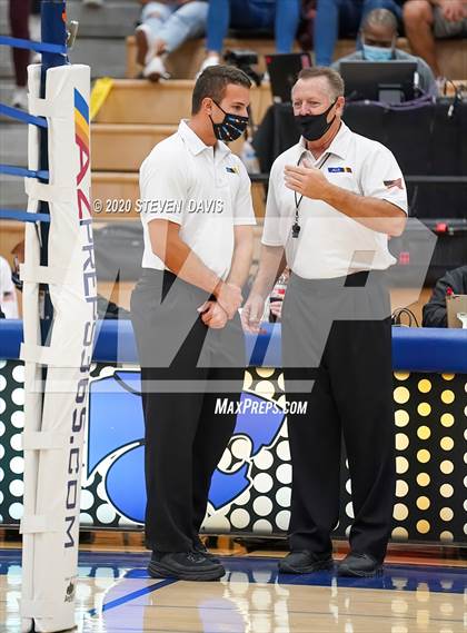 Thumbnail 3 in Hamilton vs. Perry (AIA 6A Final) photogallery.
