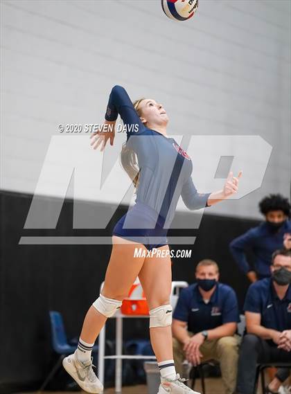 Thumbnail 2 in Hamilton vs. Perry (AIA 6A Final) photogallery.