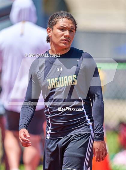 Thumbnail 1 in Lake Houston Conquerors Invitational (400M) photogallery.