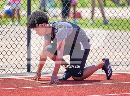 Thumbnail 2 in Lake Houston Conquerors Invitational (400M) photogallery.