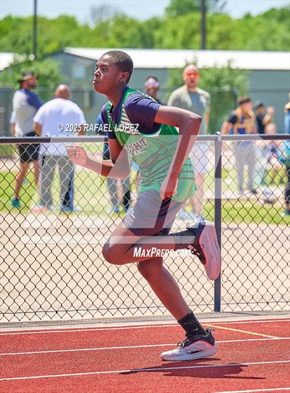 Thumbnail 1 in Lake Houston Conquerors Invitational (400M) photogallery.