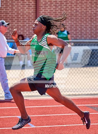 Thumbnail 3 in Lake Houston Conquerors Invitational (400M) photogallery.