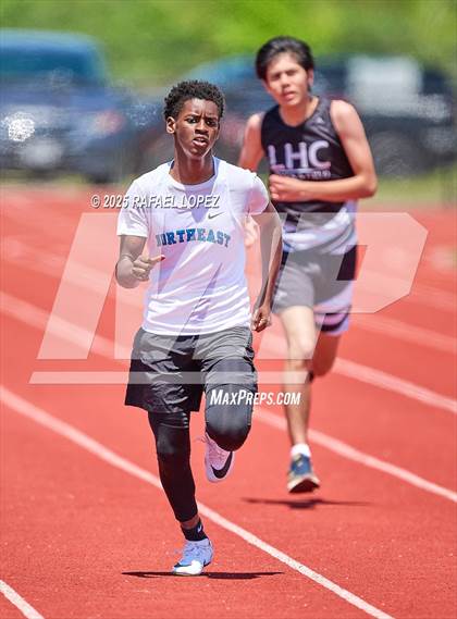 Thumbnail 1 in Lake Houston Conquerors Invitational (400M) photogallery.