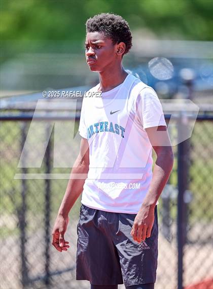 Thumbnail 3 in Lake Houston Conquerors Invitational (400M) photogallery.