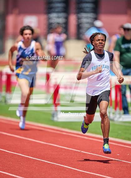 Thumbnail 2 in Lake Houston Conquerors Invitational (400M) photogallery.