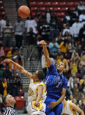 Thumbnail 2 in El Camino vs. San Diego (CIF SDS D1 Final) photogallery.