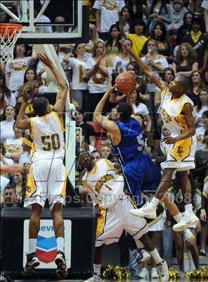 Thumbnail 1 in El Camino vs. San Diego (CIF SDS D1 Final) photogallery.