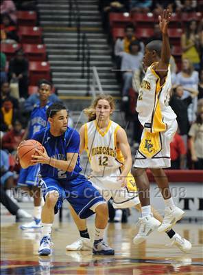 Thumbnail 2 in El Camino vs. San Diego (CIF SDS D1 Final) photogallery.