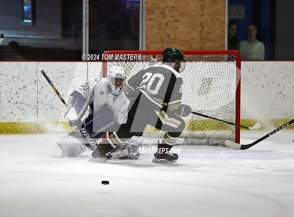 Thumbnail 2 in Bishop Hendricken @ Darien photogallery.