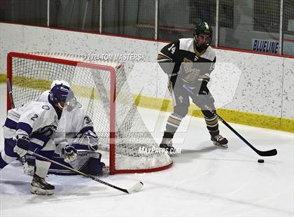 Thumbnail 2 in Bishop Hendricken @ Darien photogallery.