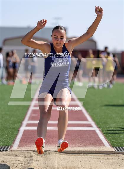 Thumbnail 3 in El Modena vs Sonora photogallery.