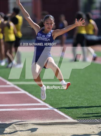 Thumbnail 2 in El Modena vs Sonora photogallery.