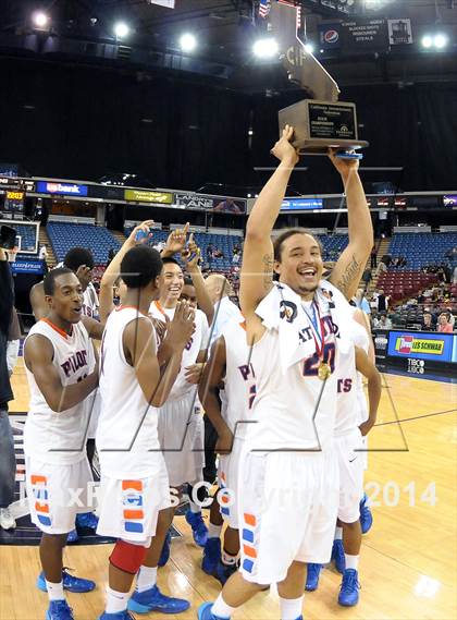 Thumbnail 3 in St. Joseph Notre Dame vs. Renaissance Academy (CIF State D5 Final) photogallery.