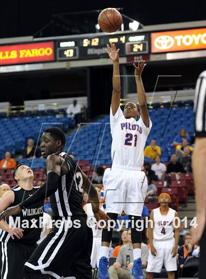 Thumbnail 3 in St. Joseph Notre Dame vs. Renaissance Academy (CIF State D5 Final) photogallery.