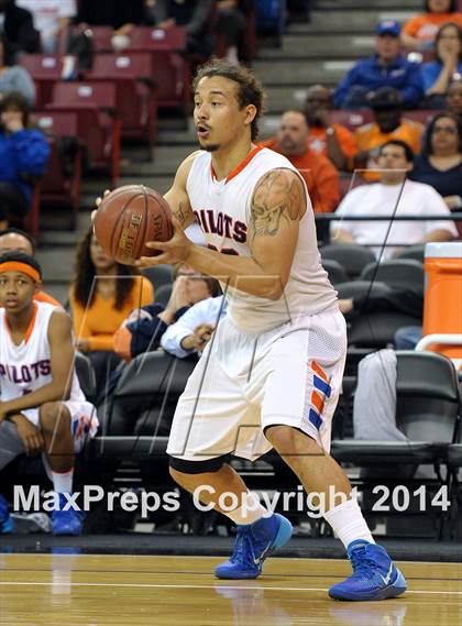 Thumbnail 2 in St. Joseph Notre Dame vs. Renaissance Academy (CIF State D5 Final) photogallery.