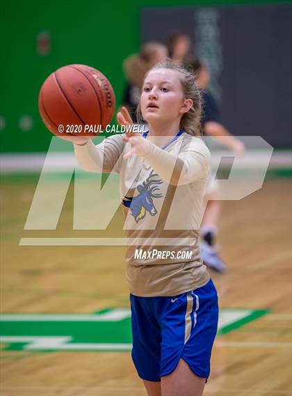 Thumbnail 3 in Deer Park @ Elma (WIAA 1A Regional Playoff) photogallery.