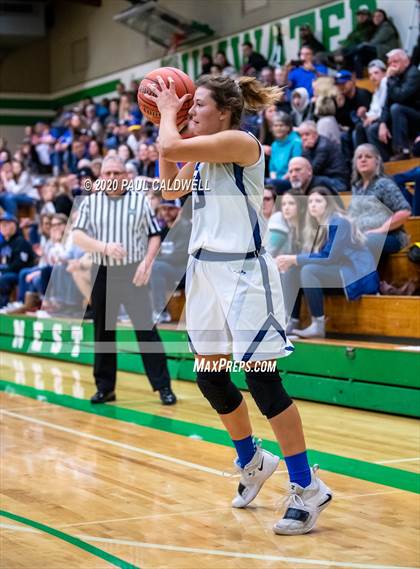 Thumbnail 2 in Deer Park @ Elma (WIAA 1A Regional Playoff) photogallery.
