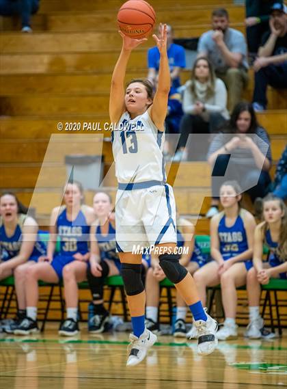Thumbnail 3 in Deer Park @ Elma (WIAA 1A Regional Playoff) photogallery.