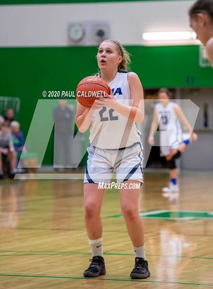 Thumbnail 1 in Deer Park @ Elma (WIAA 1A Regional Playoff) photogallery.