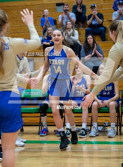 Thumbnail 1 in Deer Park @ Elma (WIAA 1A Regional Playoff) photogallery.
