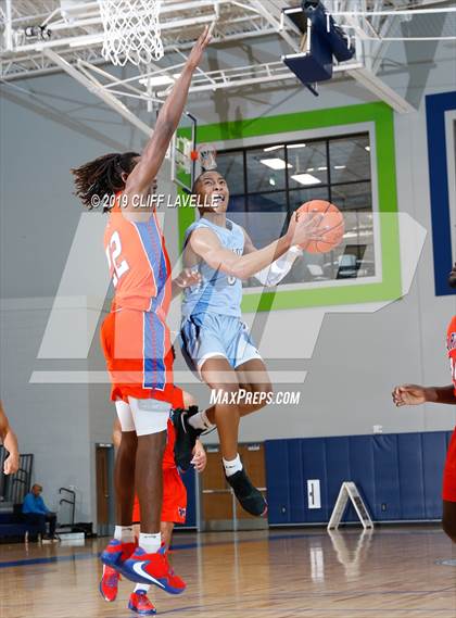 Thumbnail 3 in Bartow vs Pinewood Prep (Rotary Roundball Classic) photogallery.
