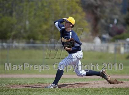 Thumbnail 1 in Del Norte @ McKinleyville photogallery.