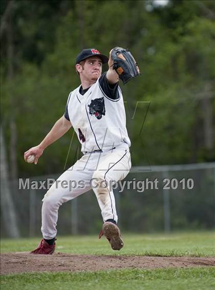 Thumbnail 1 in Del Norte @ McKinleyville photogallery.