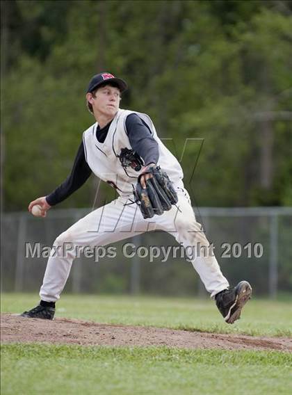 Thumbnail 2 in Del Norte @ McKinleyville photogallery.