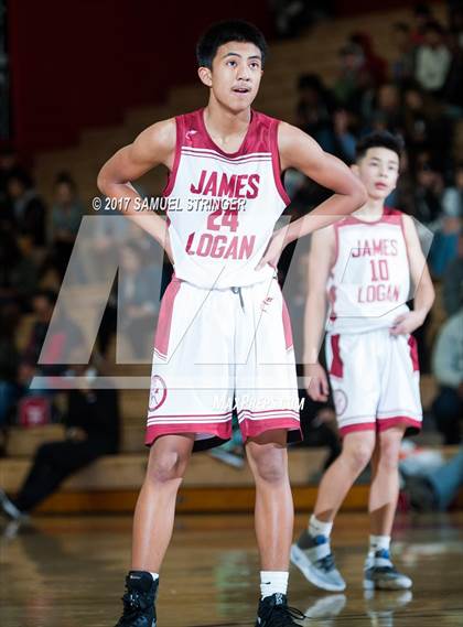 Thumbnail 1 in Moreau Catholic @ James Logan photogallery.