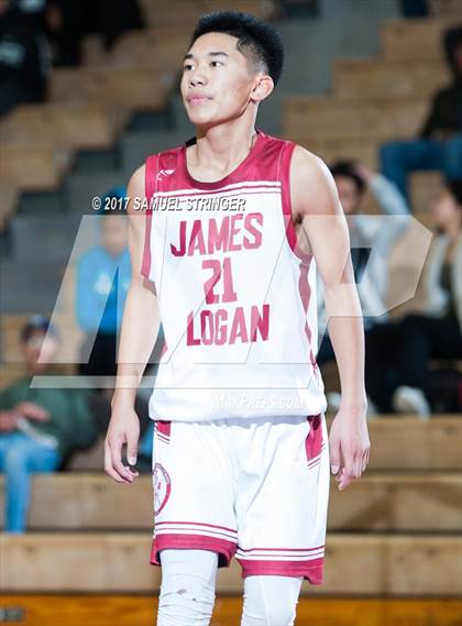 Thumbnail 2 in Moreau Catholic @ James Logan photogallery.