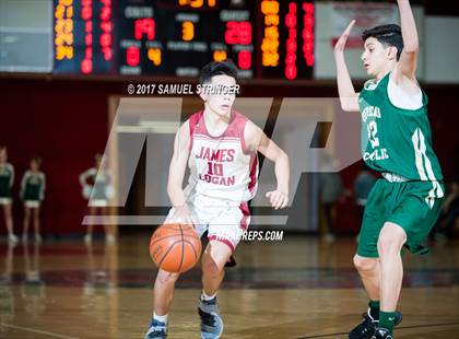Thumbnail 2 in Moreau Catholic @ James Logan photogallery.