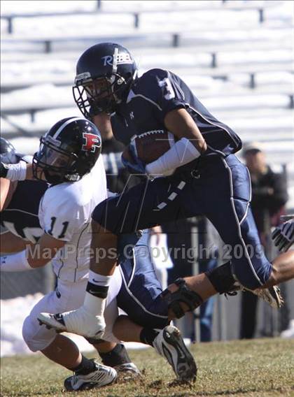 Thumbnail 1 in Columbine vs. Pomona photogallery.