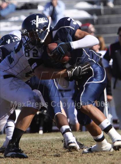 Thumbnail 3 in Columbine vs. Pomona photogallery.